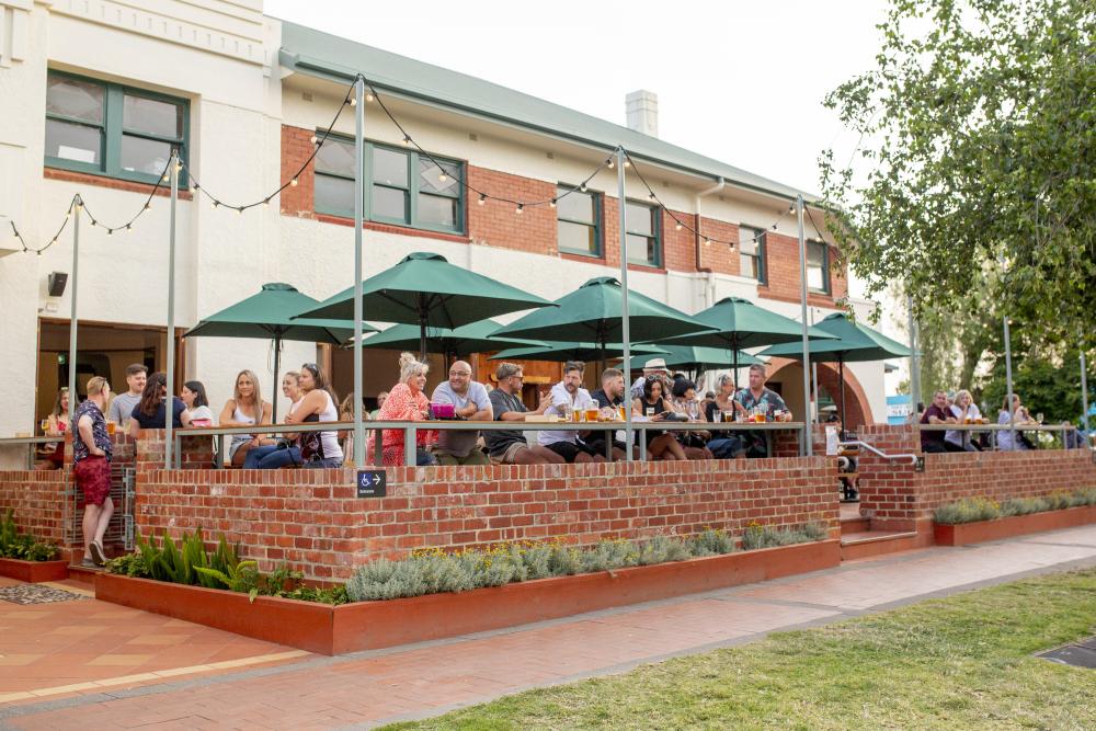 Bridge Hotel