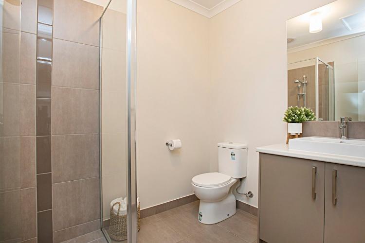 Gumflower - Werribee - Bathroom Ensuite