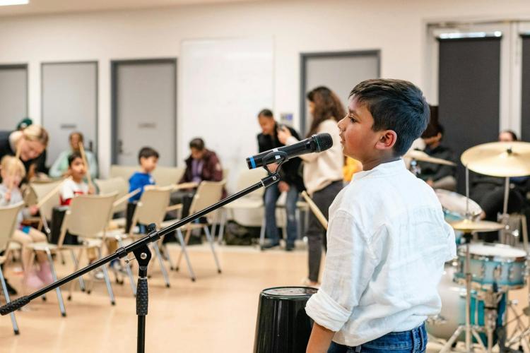 children in music class