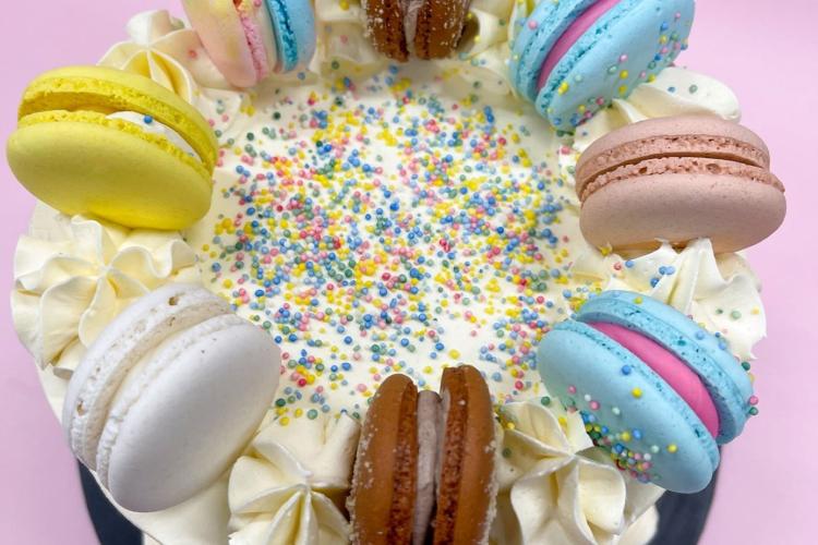 Cake with colourful macarons