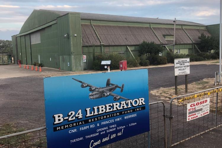 Aircraft restoration hangar