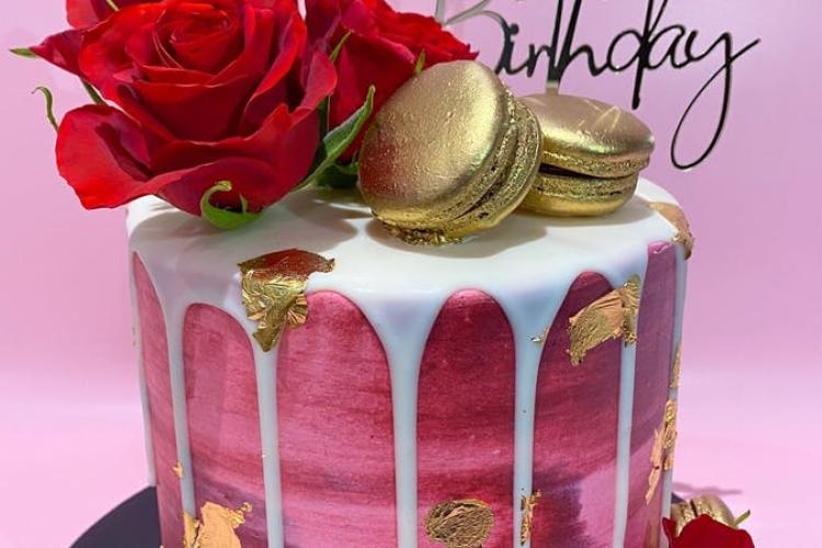Custom Cakes with happy birthday sign